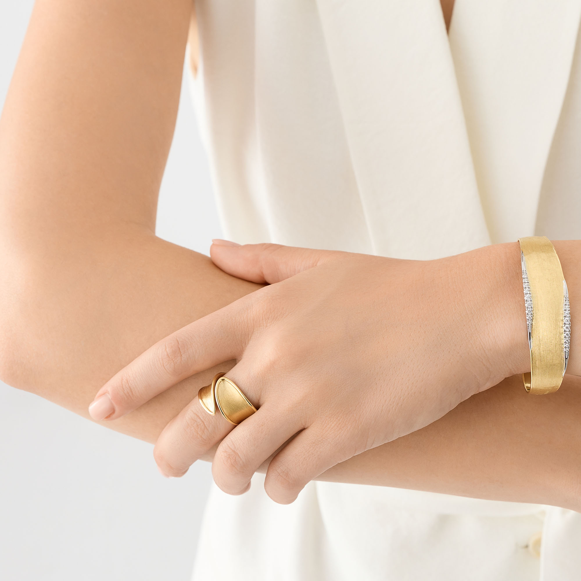 marco-bicego-lunaria-twist-